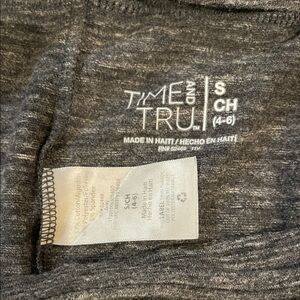08.22.25-19 Time and Tru Charcoal Heather Leggings (S 4-6) or large child